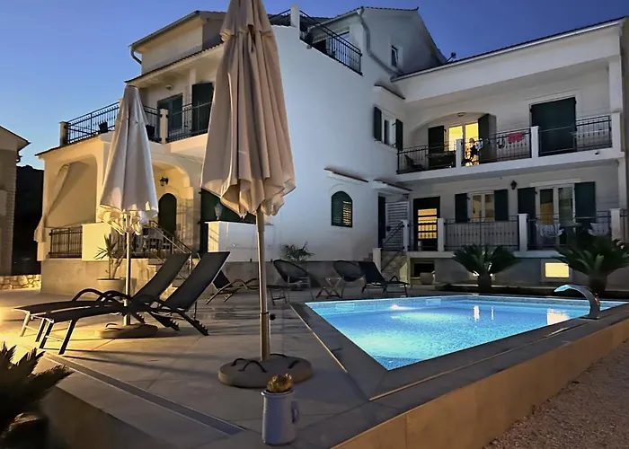 Papalina Maison d'hôtes Rab Town