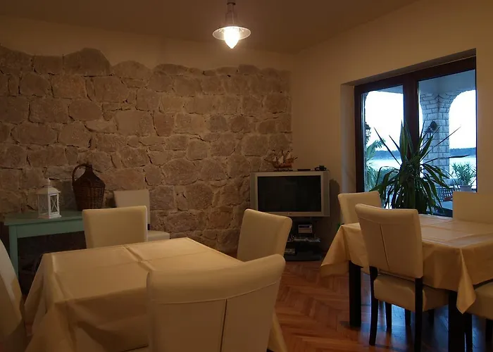 Papalina 4*