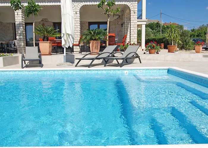 Papalina 4* Rab Town