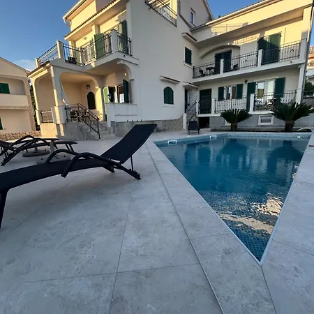 בית הארחה Papalina 4*